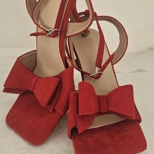Elegant Red Heels with Bow Detail #160